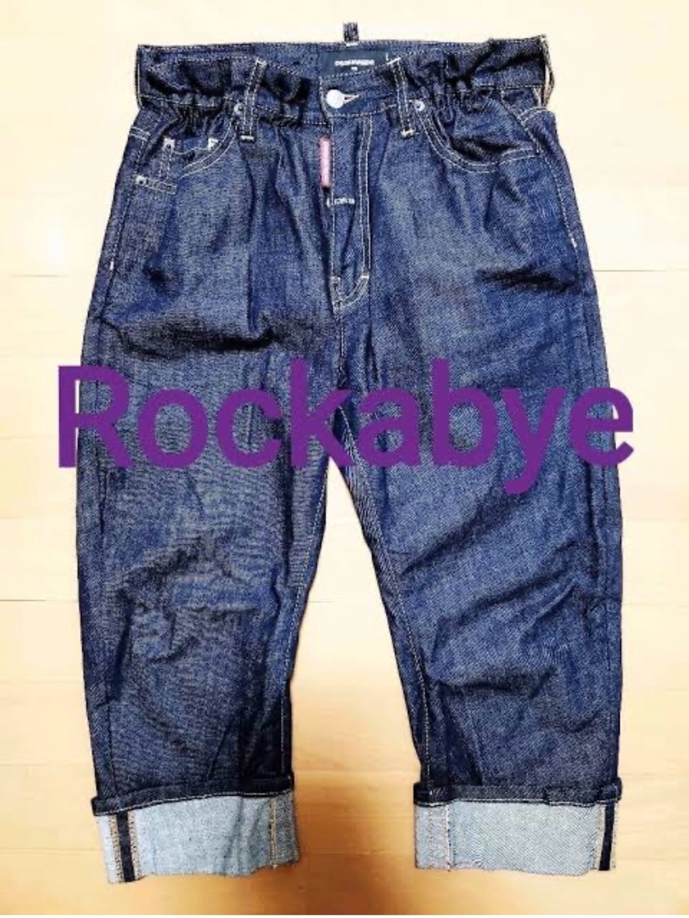 Women's DSQUARED2 Cropped Denim Jeans.